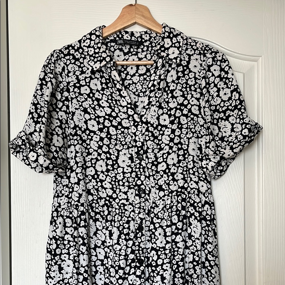 Zara Monochrome Floral Button-Up Dress